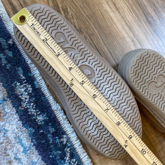 My Pillow My Slippers Moccasins - Picture 8 of 8